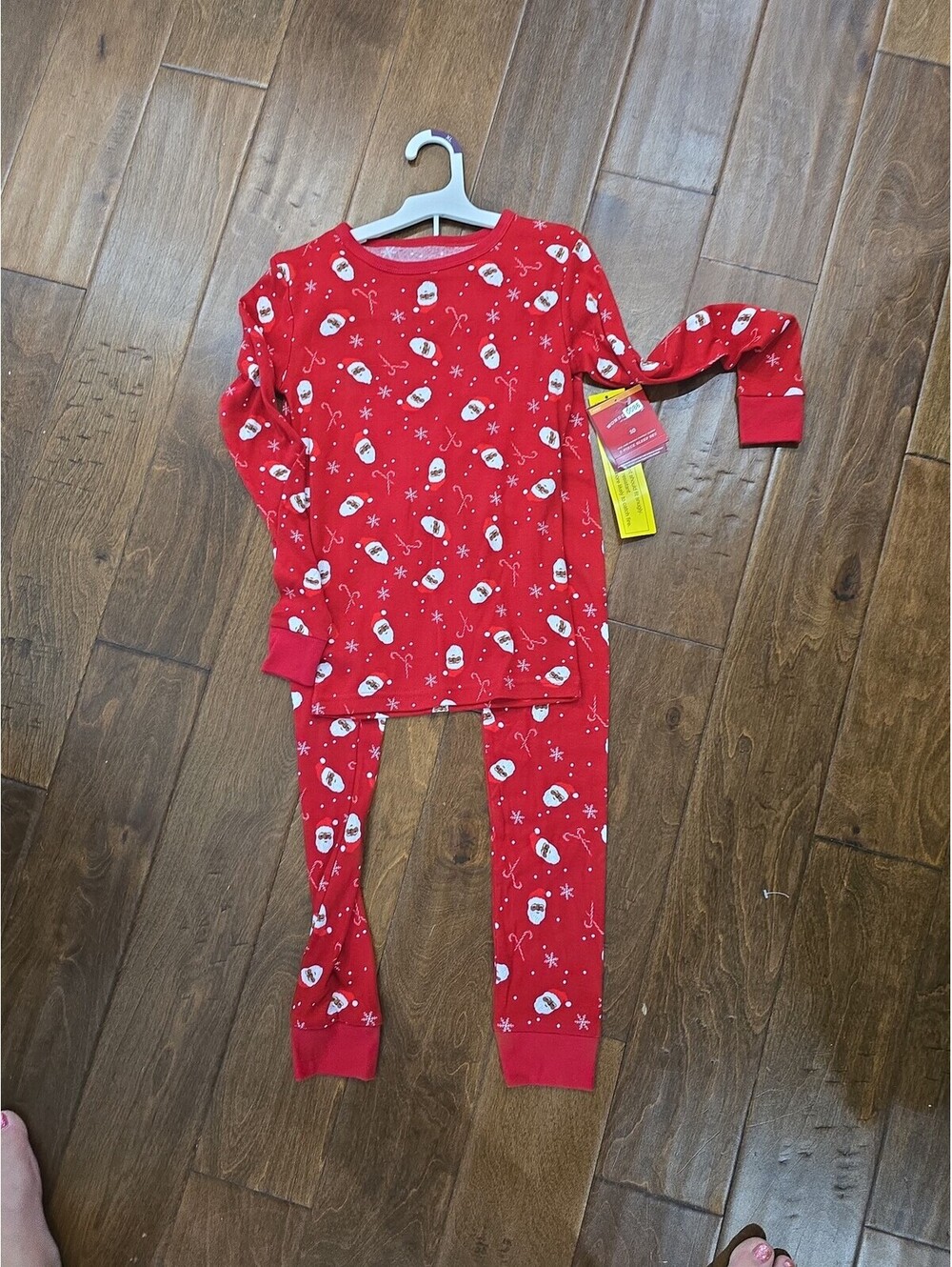 10 brand's new christmas pajamas from target item 86G3